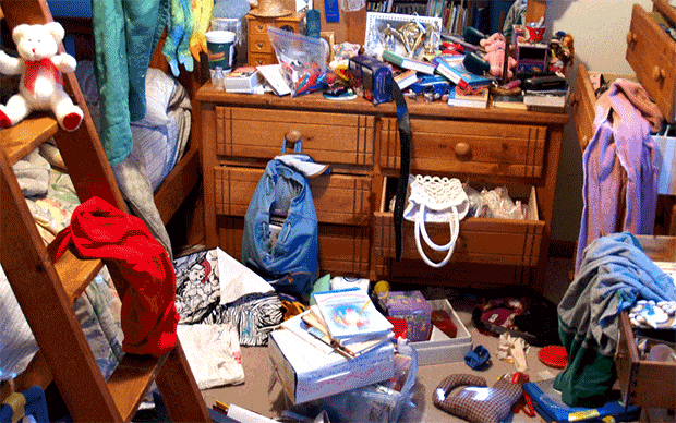 decluttering-space-cleaning